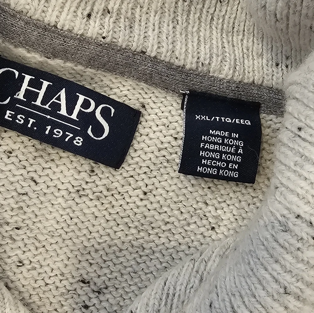 Chaps Men's Speckled Cream Turtleneck Sweater